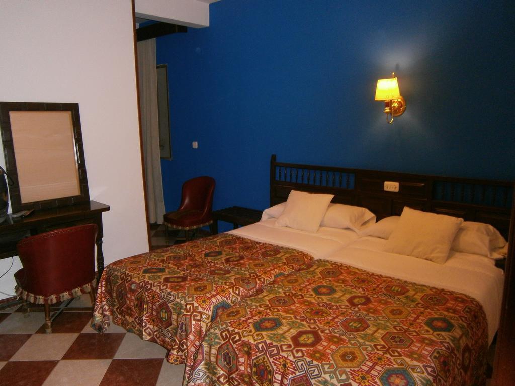 Hostal Residencia Avenida Cuenca  Ngoại thất bức ảnh