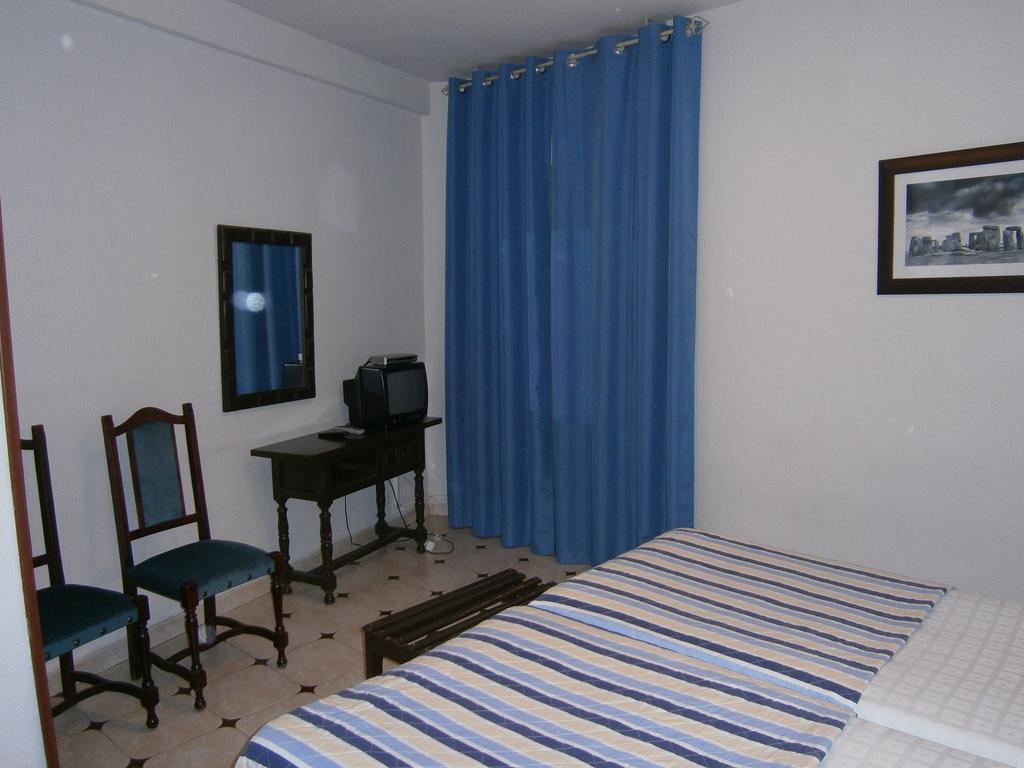 Hostal Residencia Avenida Cuenca  Ngoại thất bức ảnh