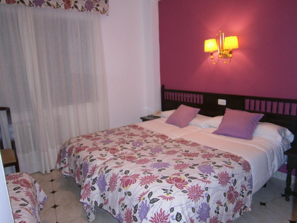 Hostal Residencia Avenida Cuenca  Ngoại thất bức ảnh