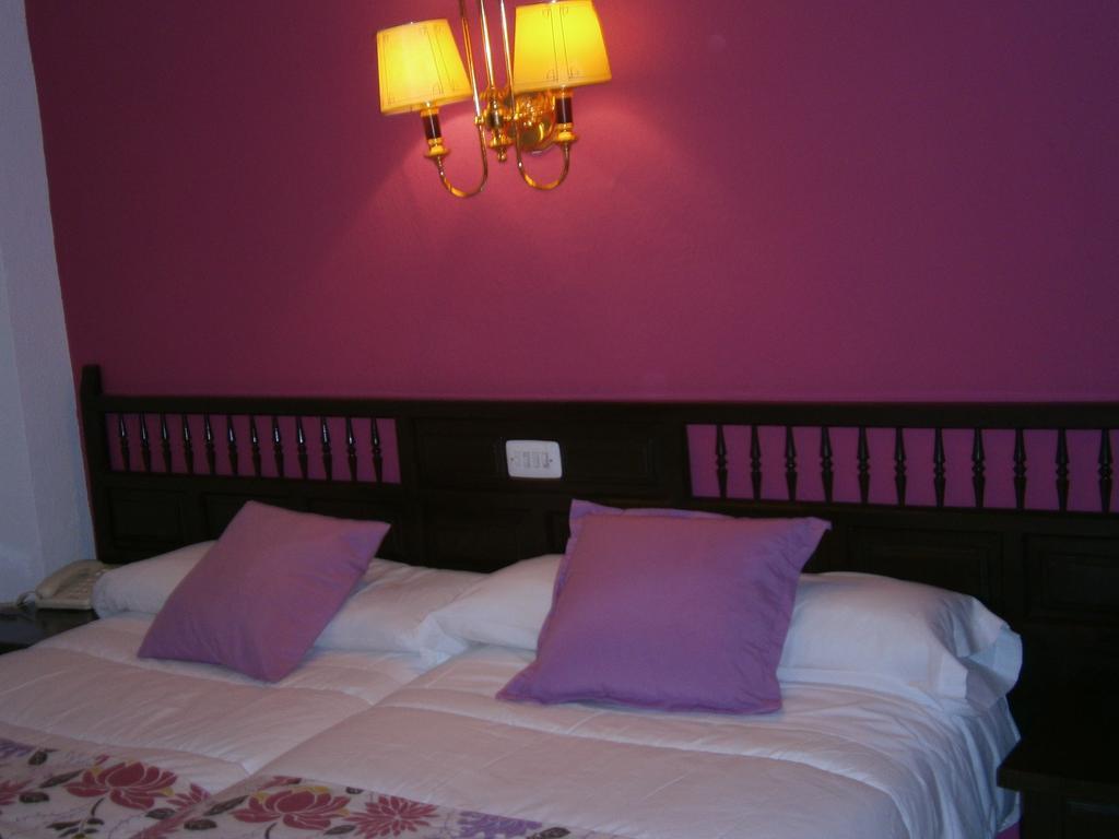 Hostal Residencia Avenida Cuenca  Ngoại thất bức ảnh