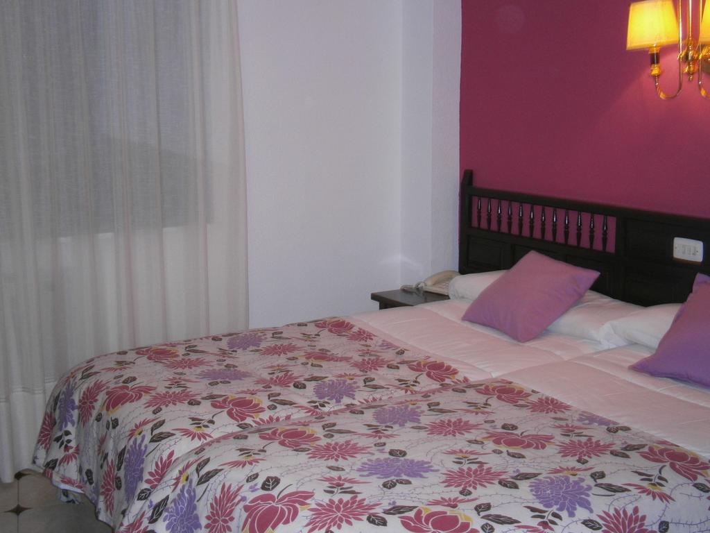 Hostal Residencia Avenida Cuenca  Ngoại thất bức ảnh