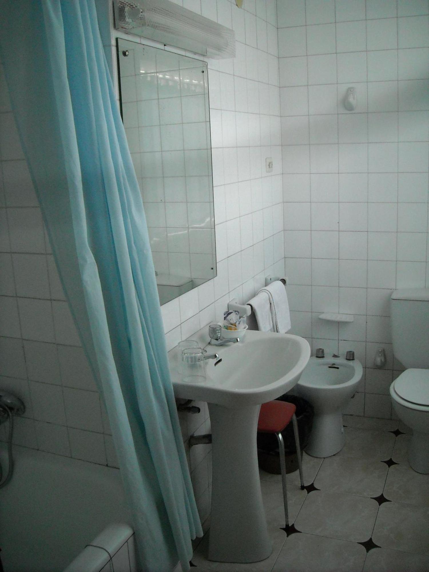 Hostal Residencia Avenida Cuenca  Ngoại thất bức ảnh