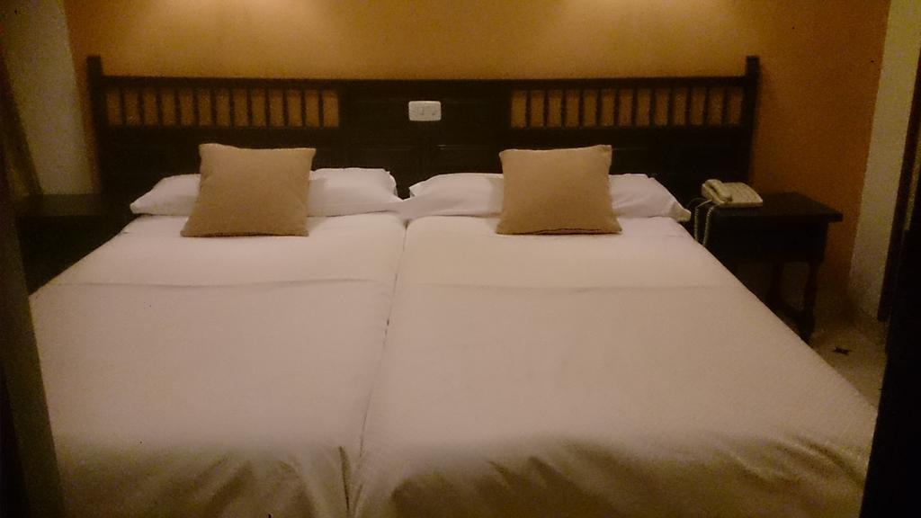 Hostal Residencia Avenida Cuenca  Ngoại thất bức ảnh